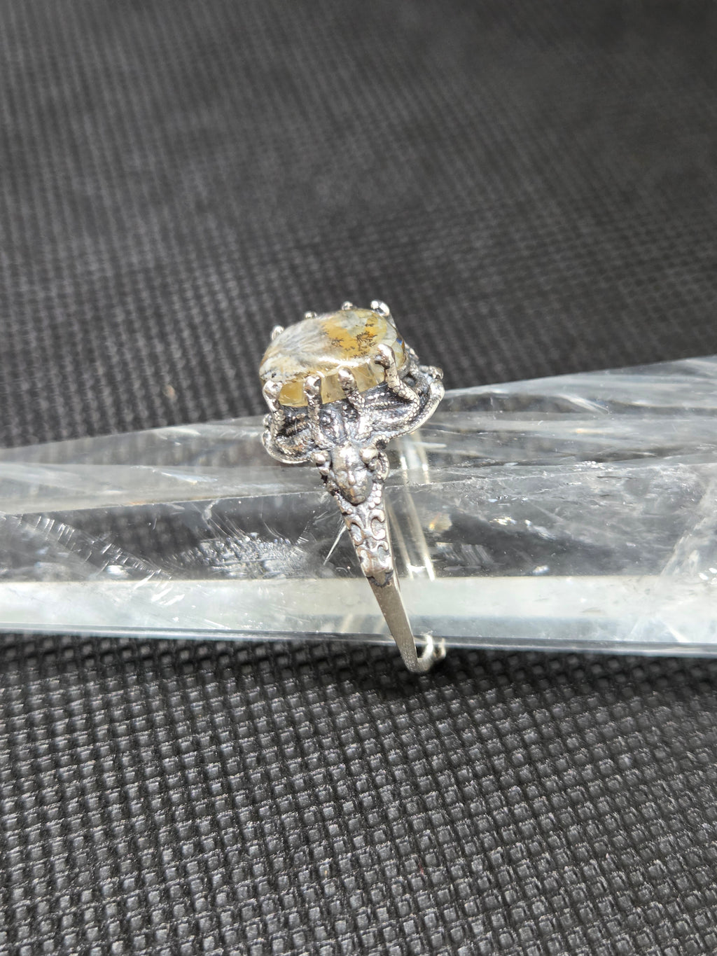 Medusa Dendritic quartz